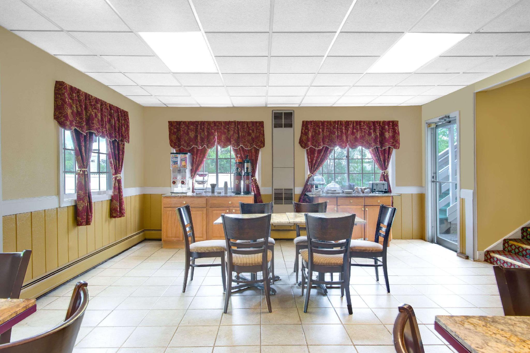 بانجور Queen City Inn المظهر الخارجي الصورة