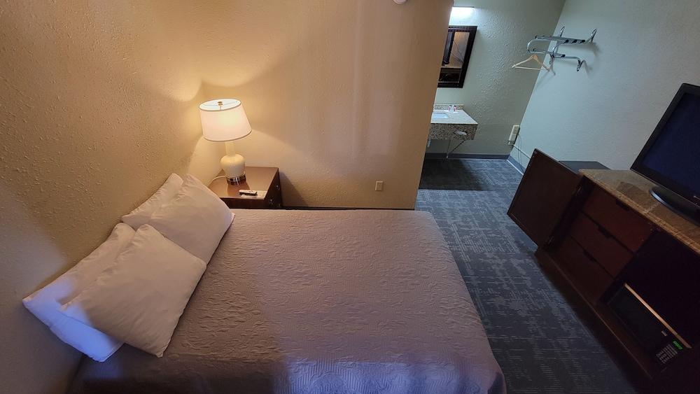 بانجور Queen City Inn المظهر الخارجي الصورة